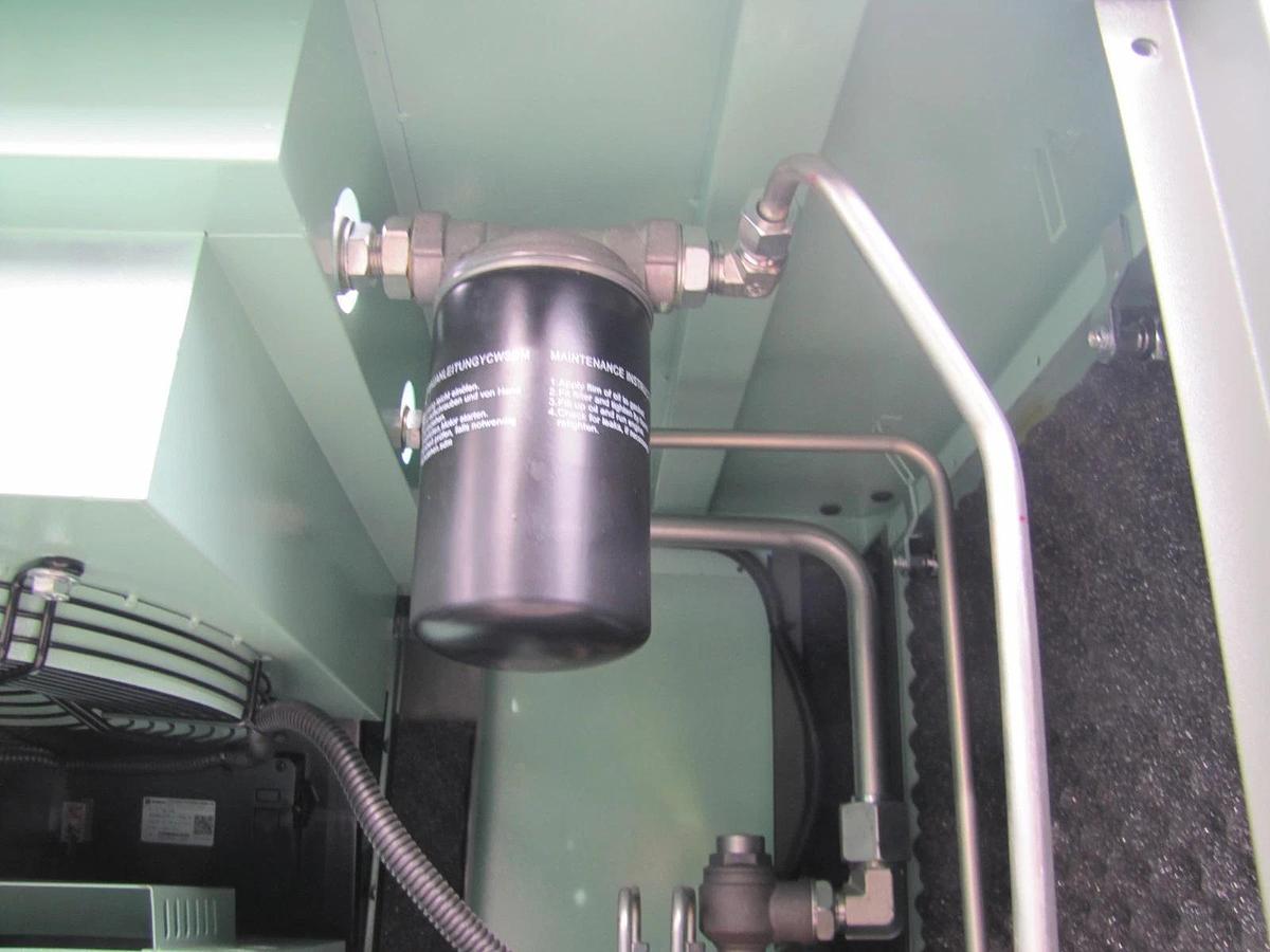 Used 2026 Maximus 10 HP Rotary Screw Air Compressor VFD 230V Single Phase on 60G Tank