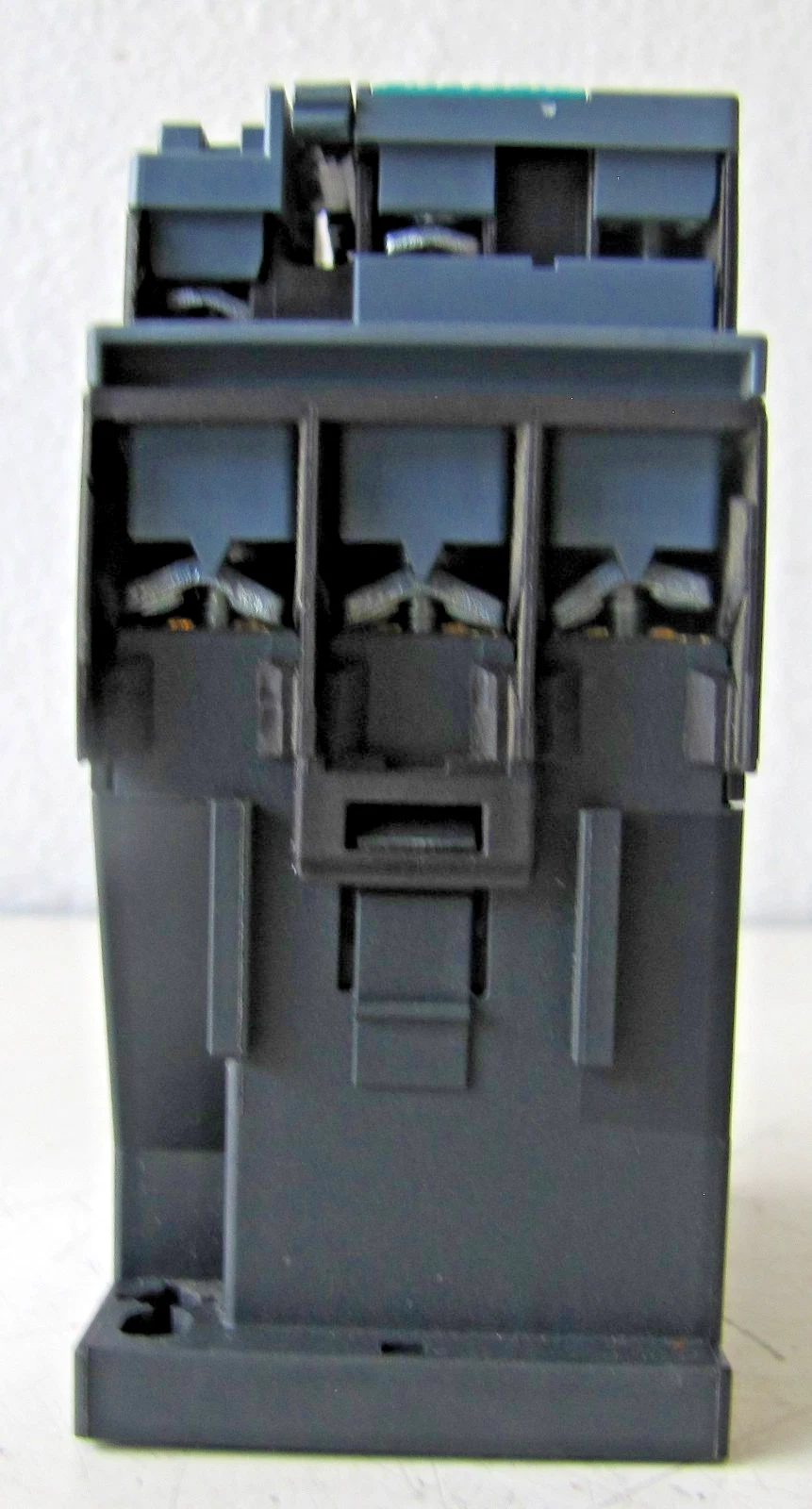 Used Siemens 3RT2025-1AC20 Contactor 35A 24V Coil 3 Pole 5HP 230V 10HP 460V 3 Phase