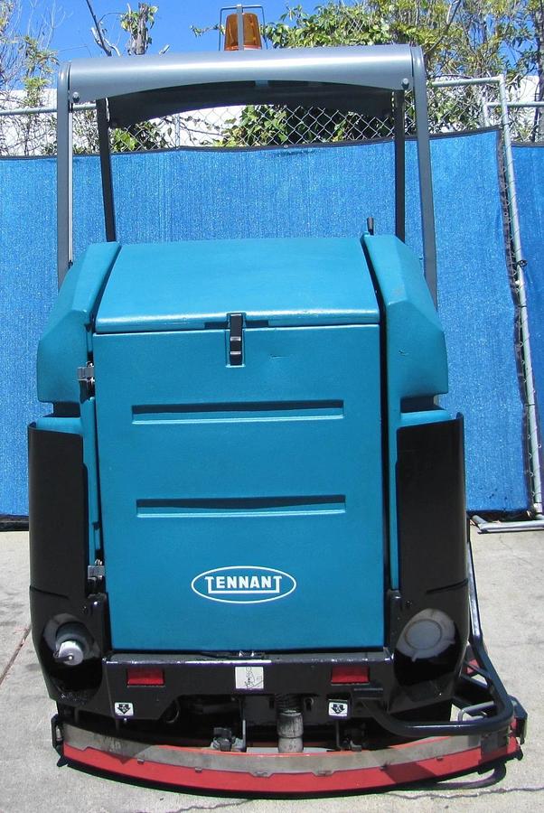 Used Tennant 8300 Ride-On 36V Electric Floor Scrubber Sweeper 358 Hrs Dump Hopper