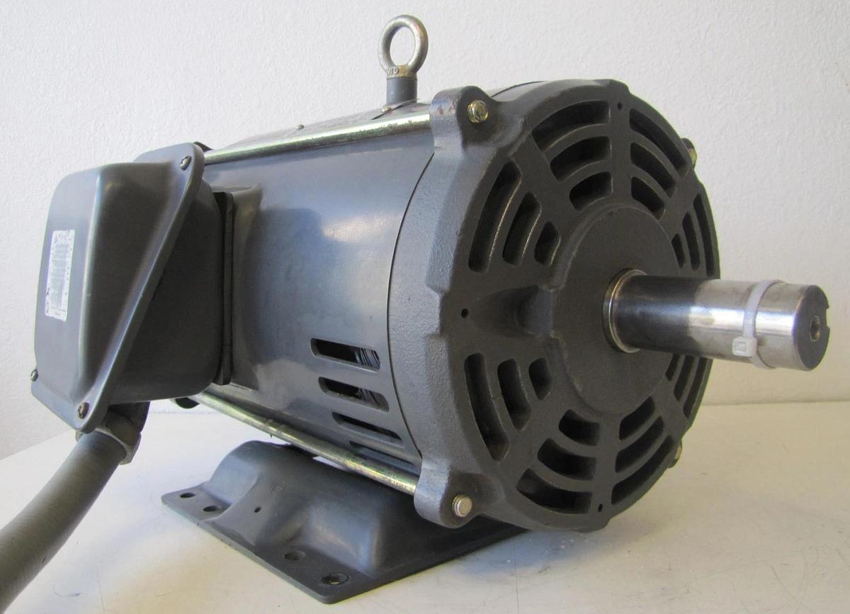 Used Dayton Industrial 10HP Electric Motor 208-230/460V 3 Phase 1740 RPM 215T  10 HP