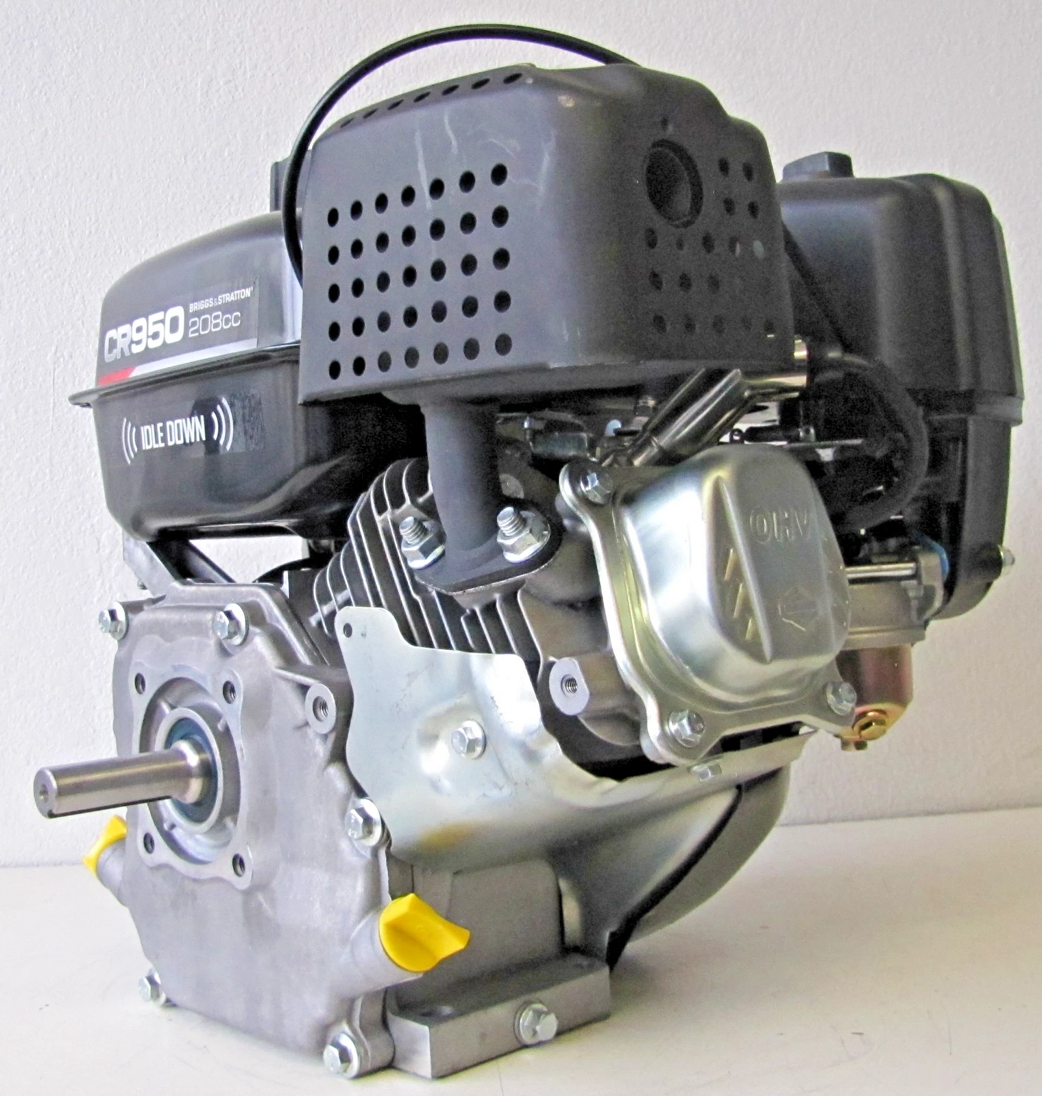 Used Husqvarna Briggs & Stratton 9.5 HP Gasoline Engine CR950 208cc 3/4" Shaft