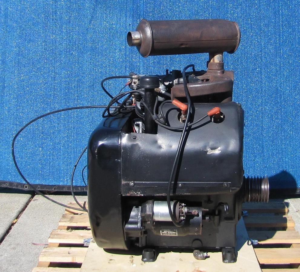 Used Wisconsin 35 HP W4-1770 Gasoline 4-Cylinder Engine Air Cooled With Controls