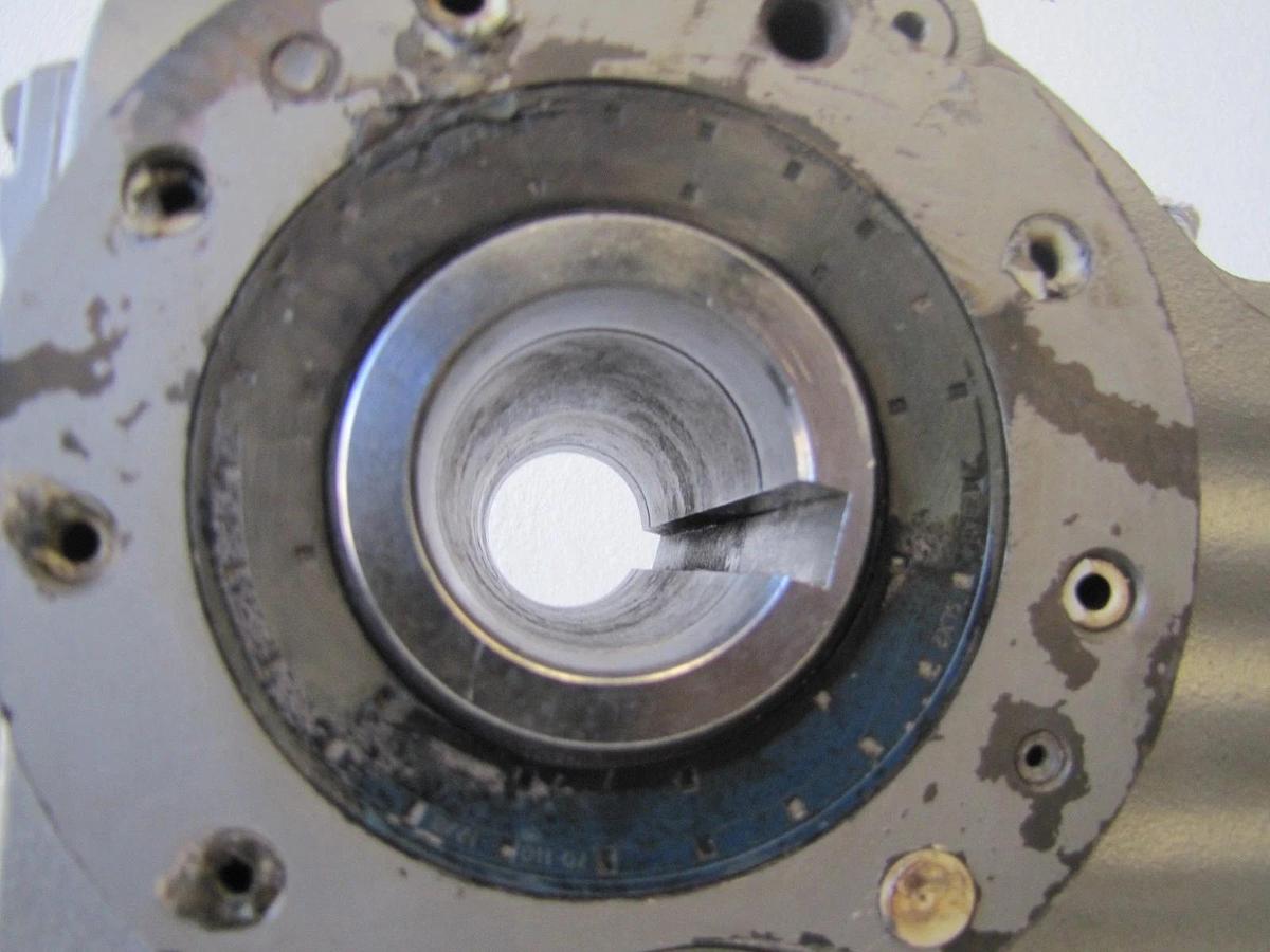 Used Sew Eurodrive Gear Motor Ratio 428.00 In 1690 rpm Out 3.9 RPM 460V 3 Phase