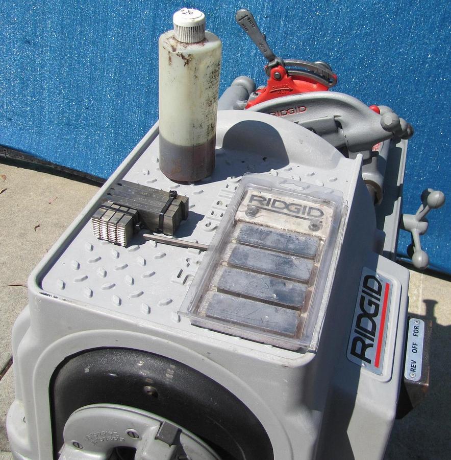 Used Ridgid 535 Series Pipe Threader Threading Machine With 811A Die Head 1/2" to 2"