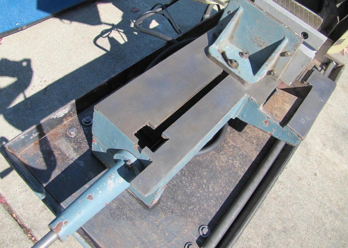 Used Delta Rockwell Model 9 Horizontal Metal Bandsaw 1 HP 220V 3PH Coolant Pump Vise