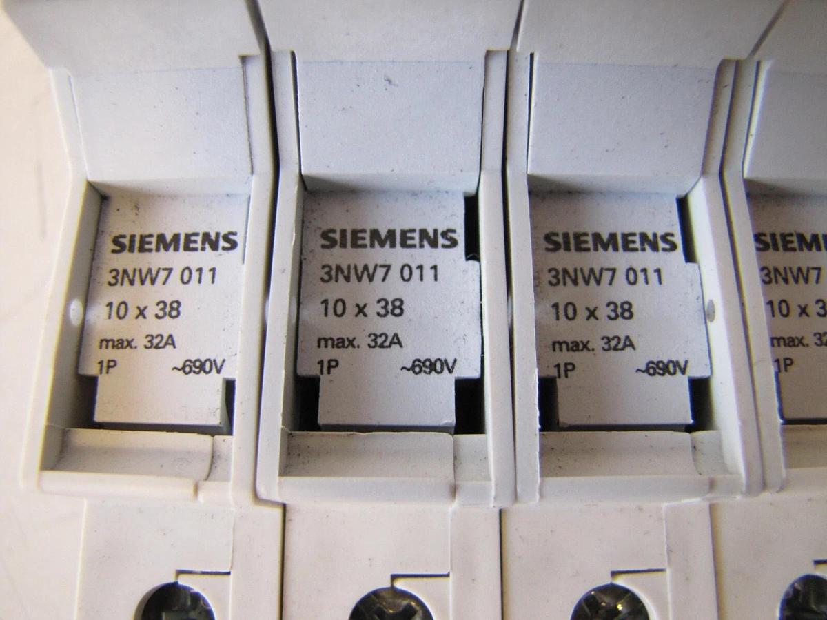 Used Lot of 8 Siemens 3NW7011 Modular Fuse Holders for Class CC Fuses 32 amp 30A DIN