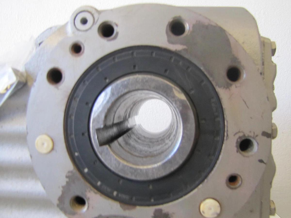 Used Sew Eurodrive Gear Motor Ratio 428.00 In 1690 rpm Out 3.9 RPM 460V 3 Phase