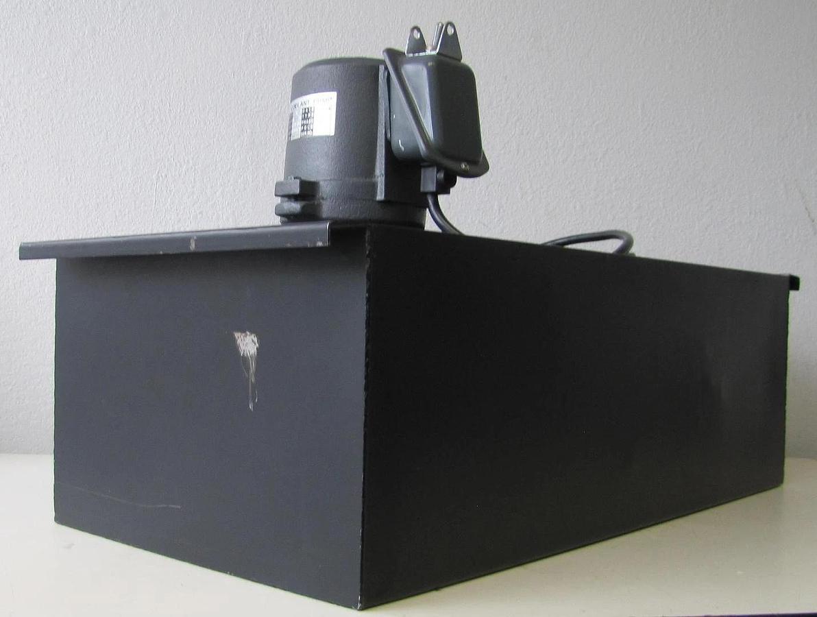 Used Industrial Coolant Pump 1/8HP With 24" Long x 12" Wide x 8" Deep Tank 110 VAC