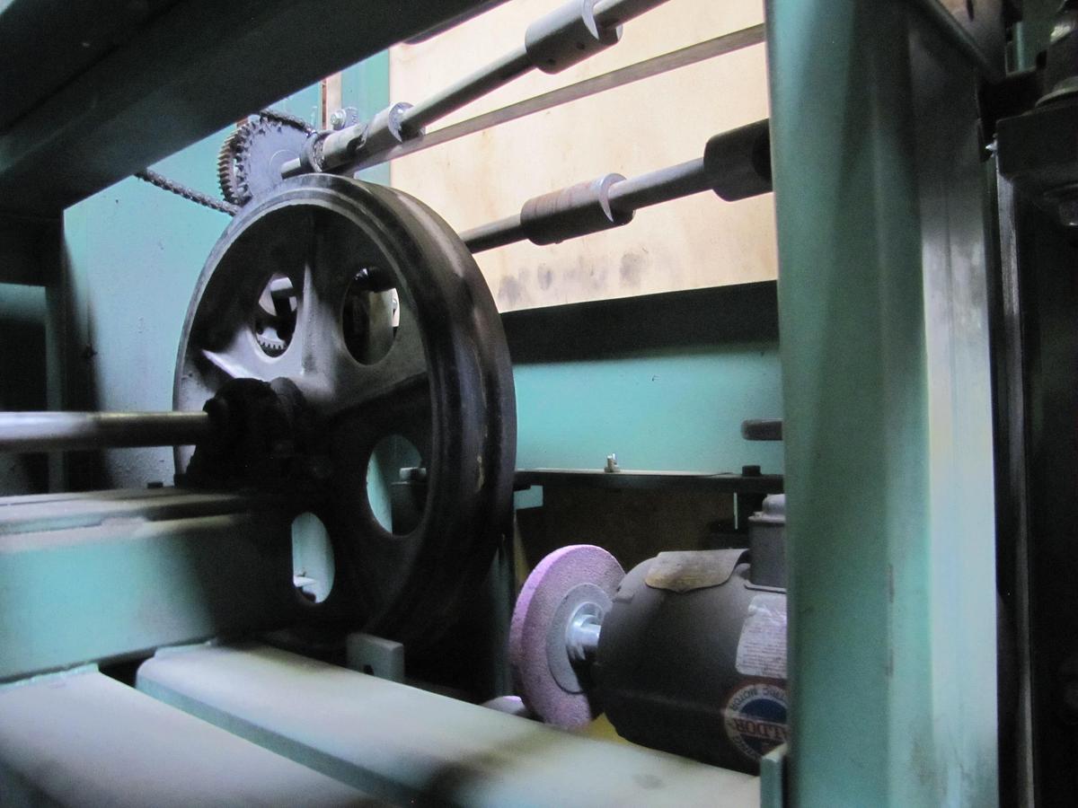 Used Pontotoc Model HRS52 Horizontal Roll Splitter/Skiver