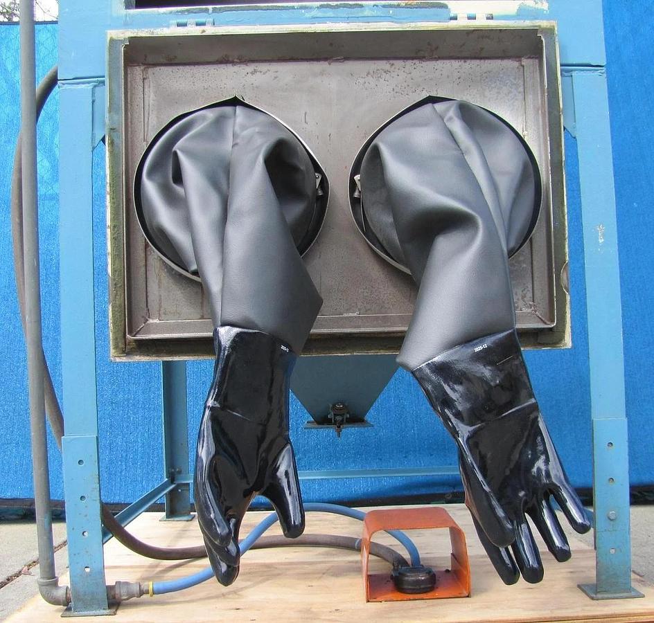 Used Process Systems Sand Blast Blasting Cabinet with Dust Bag Collector New Gloves