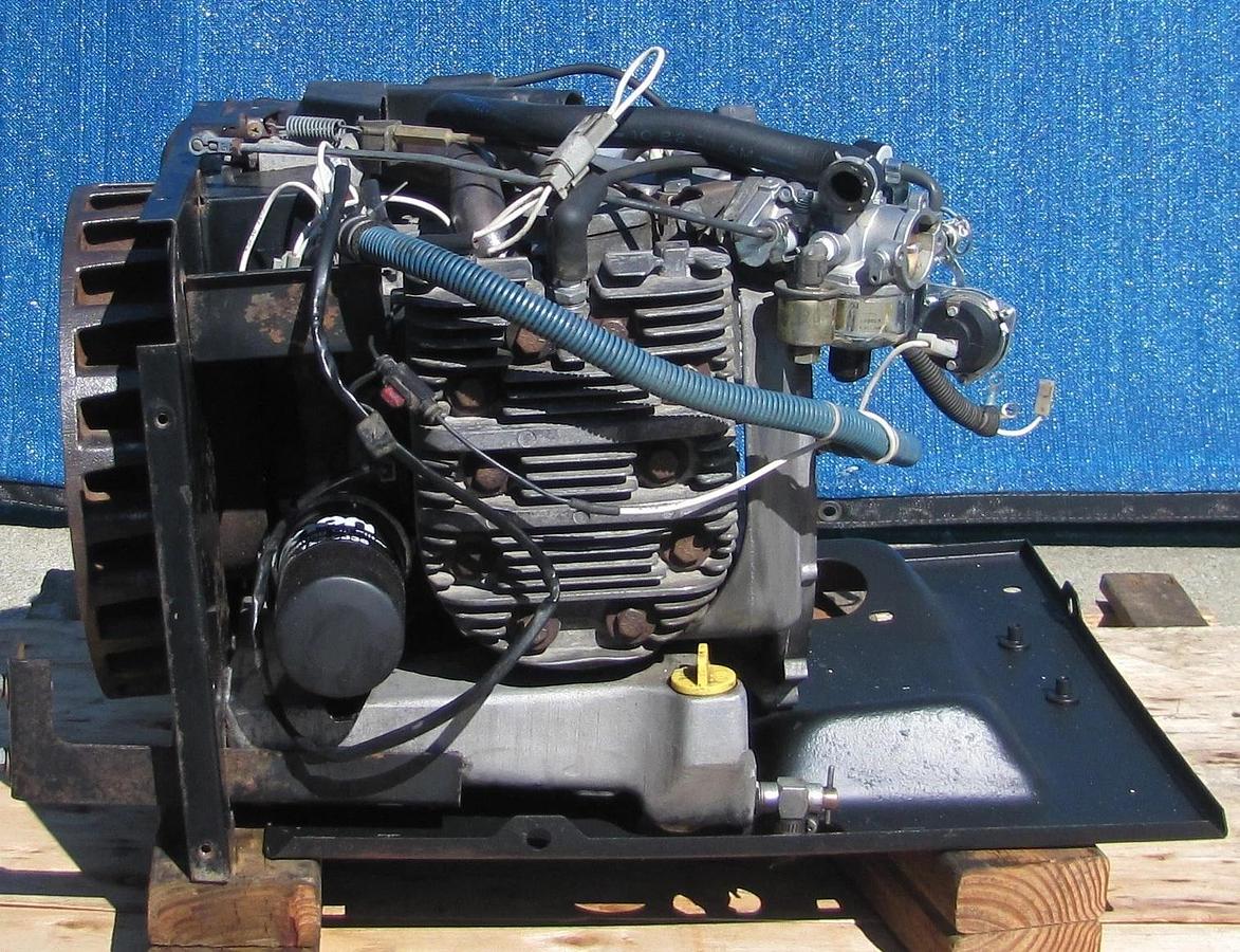 Used Onan Commercial Gasoline Engine 1800 RPM Off RV Generator 6.5NHDFB30502M W/ Carb