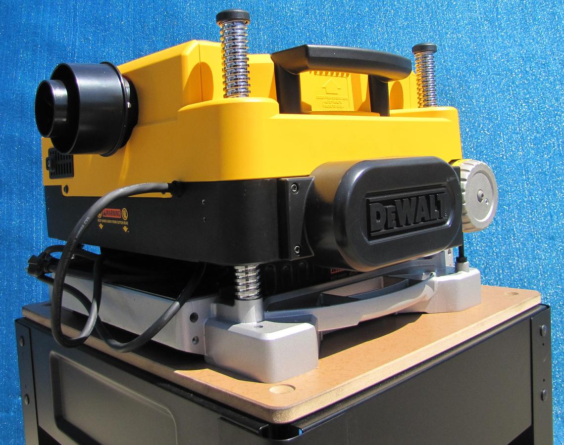 Used DEWALT DW735 13" Three Knife 2-Speed Thickness Planer With Workbench 120V