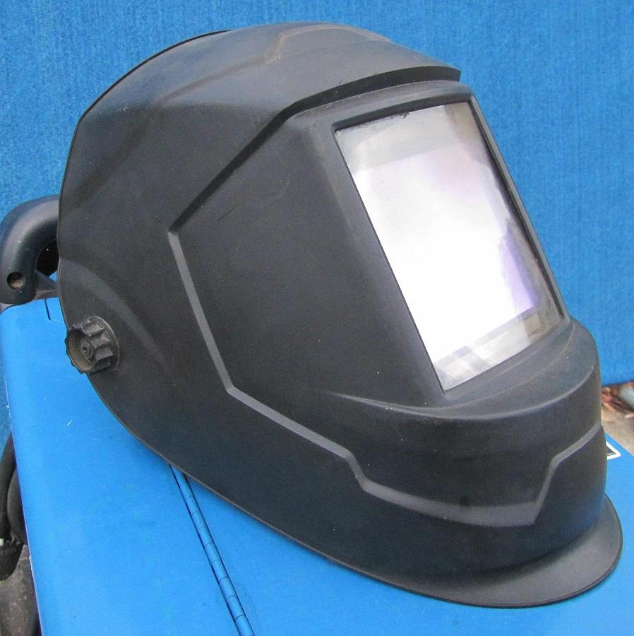 Used Miller Millermatic 255 MIG Pulsed MIG Welder 230V 3 Phase 7in LCD Cart Helmet