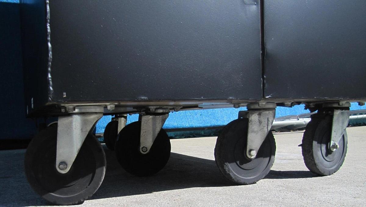 Used Knaack 100 Bi-fold Folding Rolling Storage Cabinet 65" x 30" x 60" with New Lock