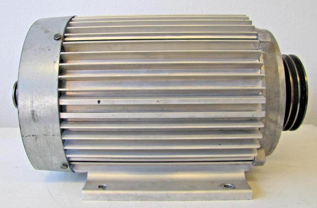 Used Kaeser SK-26 Air Compressor 20 HP Electric Motor Part # 7.2183.0 Rotary Screw