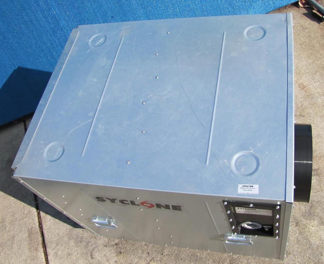 Used Syclone Negative Air Scrubber HEPA Filter 2000 CFM 115V 2 Speed Duct Port 29604