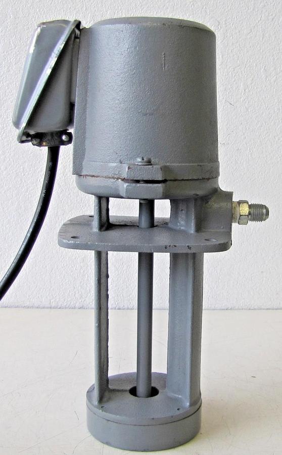 Used Wei Industries Strong Coolant Pump 1/8 HP 230V 3 Phase Lathe Machine Shop Tool