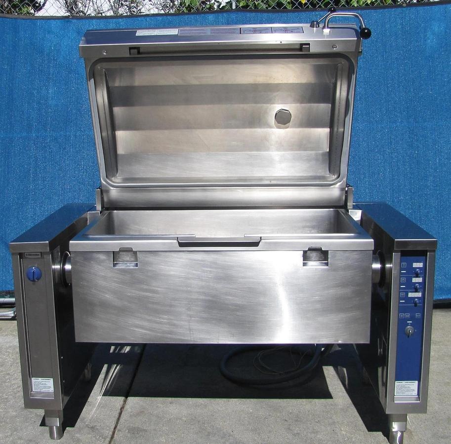 Used Electrolux 40 Gallon Pressure Bratt Tilt Braising Pan 9CHG583310 480V 3 Phase #2