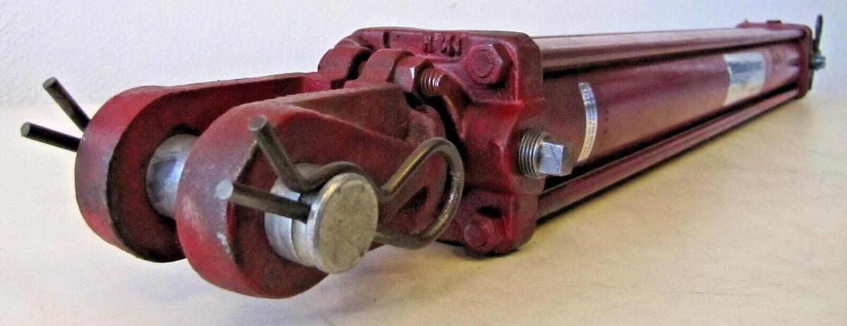 Used Hydroline Rockford 2.5” Bore x 24” Stroke Hydraulic Cylinder 2500 psi