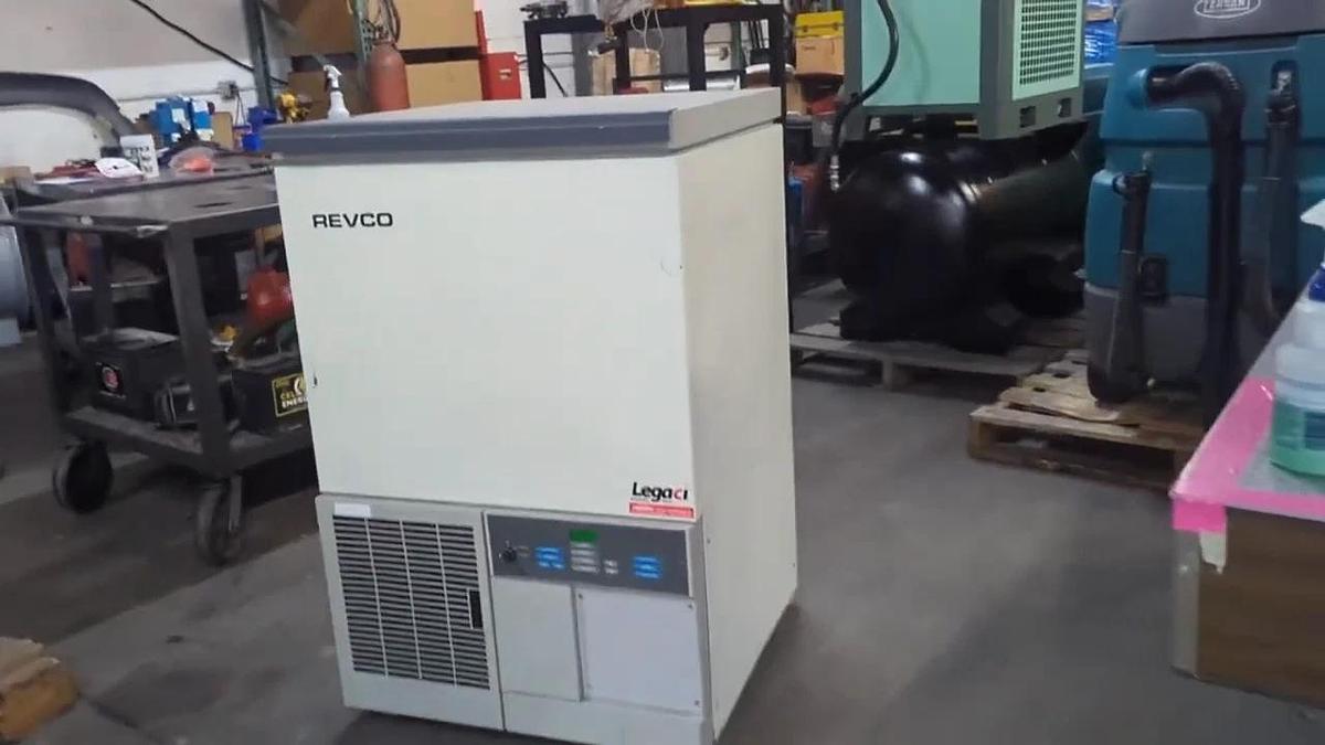 Used Revco ULT350-5-A30 Ultra Low Temperature Laboratory Freezer Chest -40°C 115V