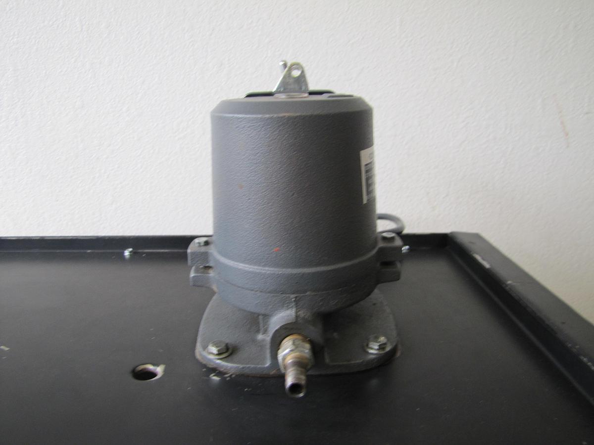 Used Industrial Coolant Pump 1/8HP With 24" Long x 12" Wide x 8" Deep Tank 110 VAC