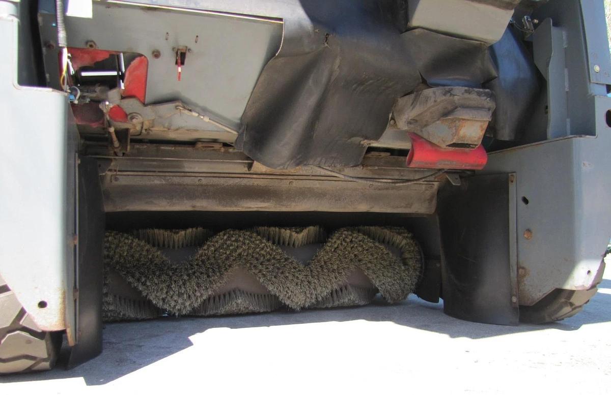 Used Tennant S30 Ride On Parking Lot Sweeper LP Propane GM 1600 Vortec Engine