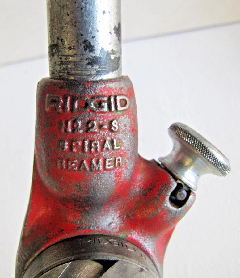 Used RIDGID 2-S Rachet Spiral Pipe Reamer