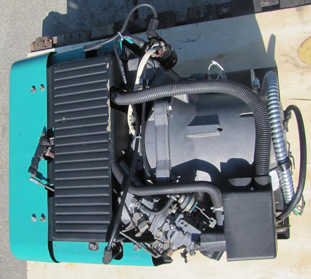 Used Onan Commercial 6500 Watt RV Gasoline Generator 120/240V Output 1784 Hours