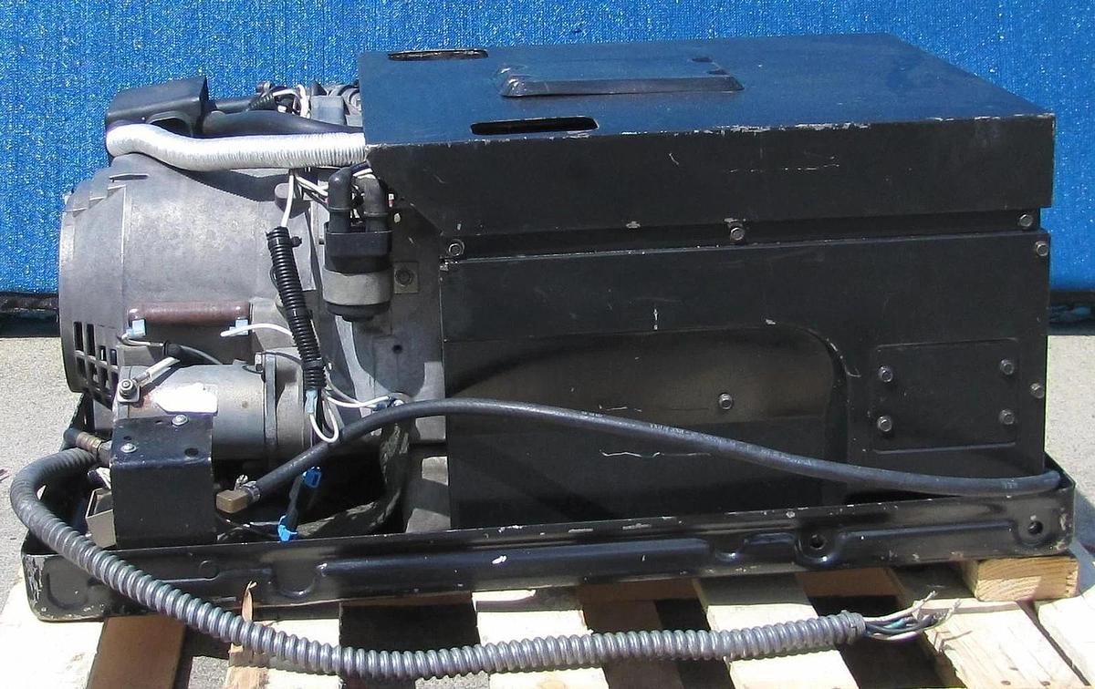 Used Cummins Onan Marquis 7000 Watt RV Mobilehome Gas Generator 120V Output