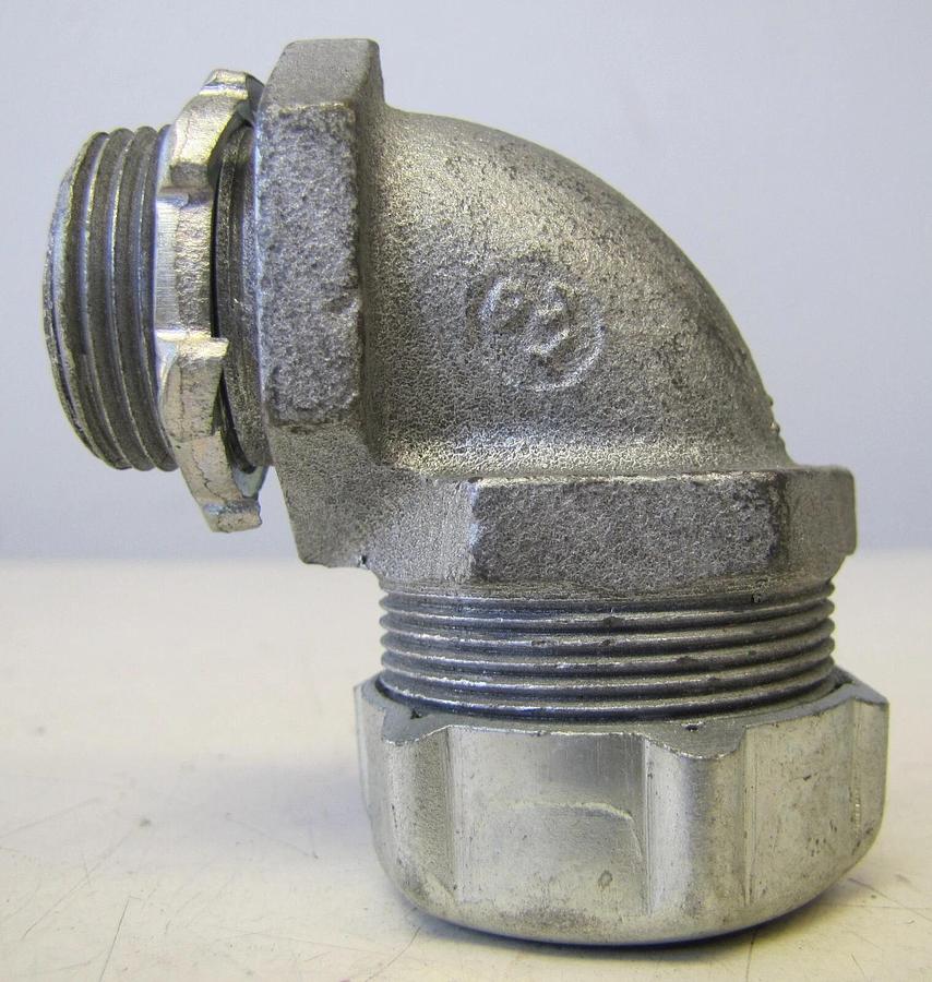 Used Lot of 5 Thomas & Betts 3/4” Liquid Tight 90 Degree Angle Connectors