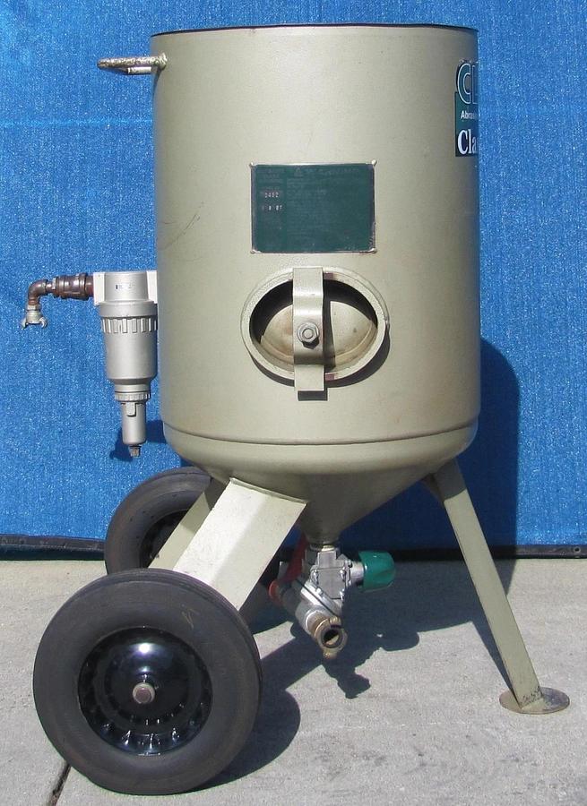 Used Clemco 2450 Classic 150 Portable Sand Blaster Blast Pot 6 CU FT 600 LBS