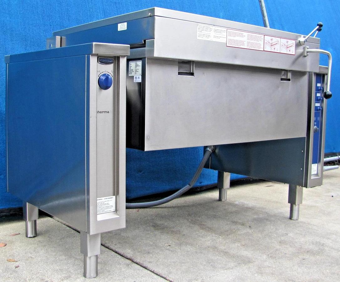 Used Electrolux 40 Gallon Pressure Bratt Tilt Braising Pan 9CHG583310 480V 3 Phase #1