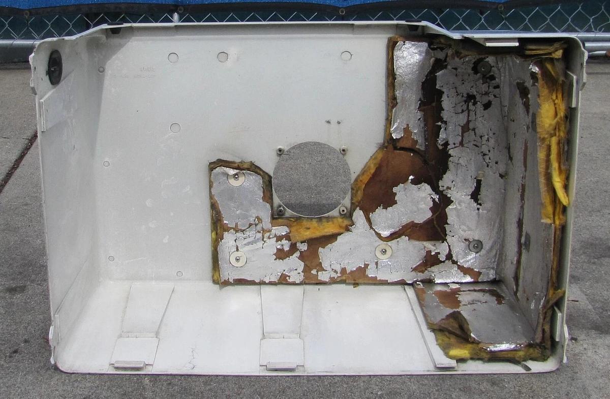 Used Cummins Onan 0405-6915-03 Housing Assembly Cover for RV Generator