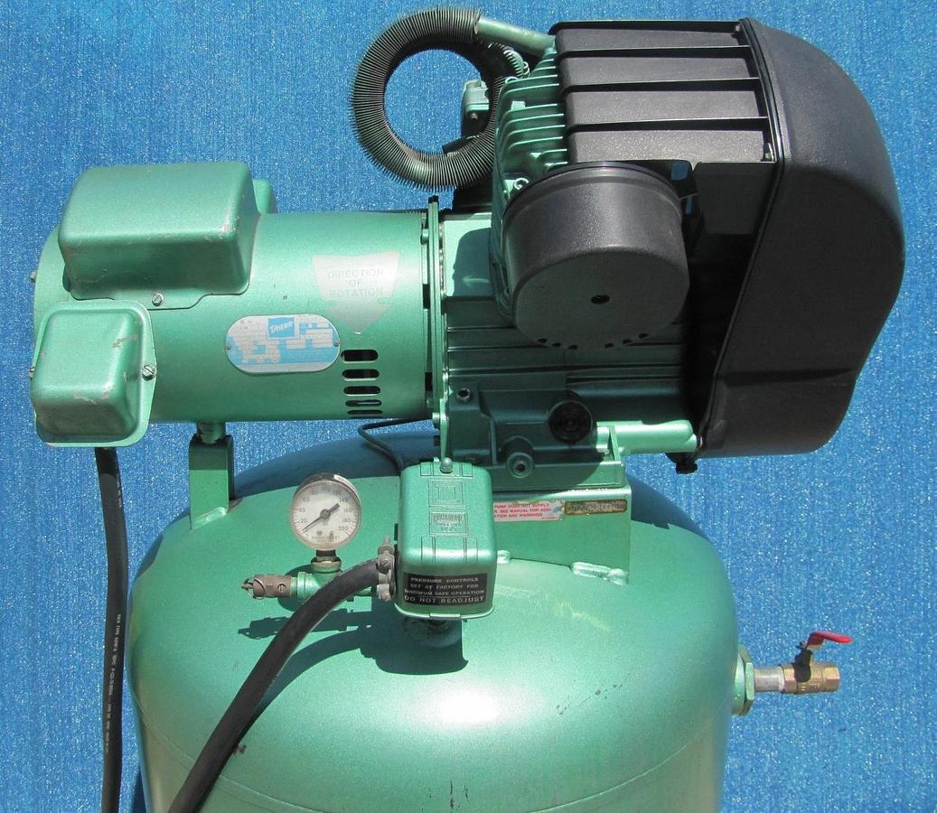 Used SpeedAire 5 HP Upright Piston Air Compressor with 80 Gallon Tank 220V 1 Phase