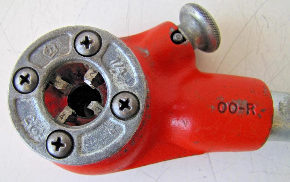 Used Ridgid 00-R Ratchet Pipe Threader with 1/4" Die