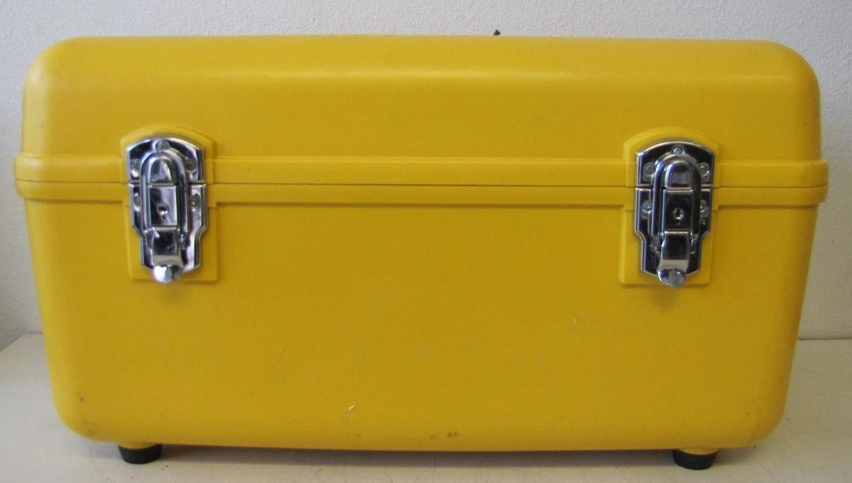 Used Fujikura FSM-50S Optical Fiber Arc Fusion Splicer AS IS with Case and Manual