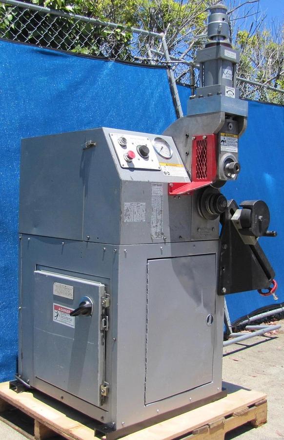 Used Victaulic VE-424-MC Hydraulic Pipe Groover Grooving Machine 4 to 24 in 230V 3PH