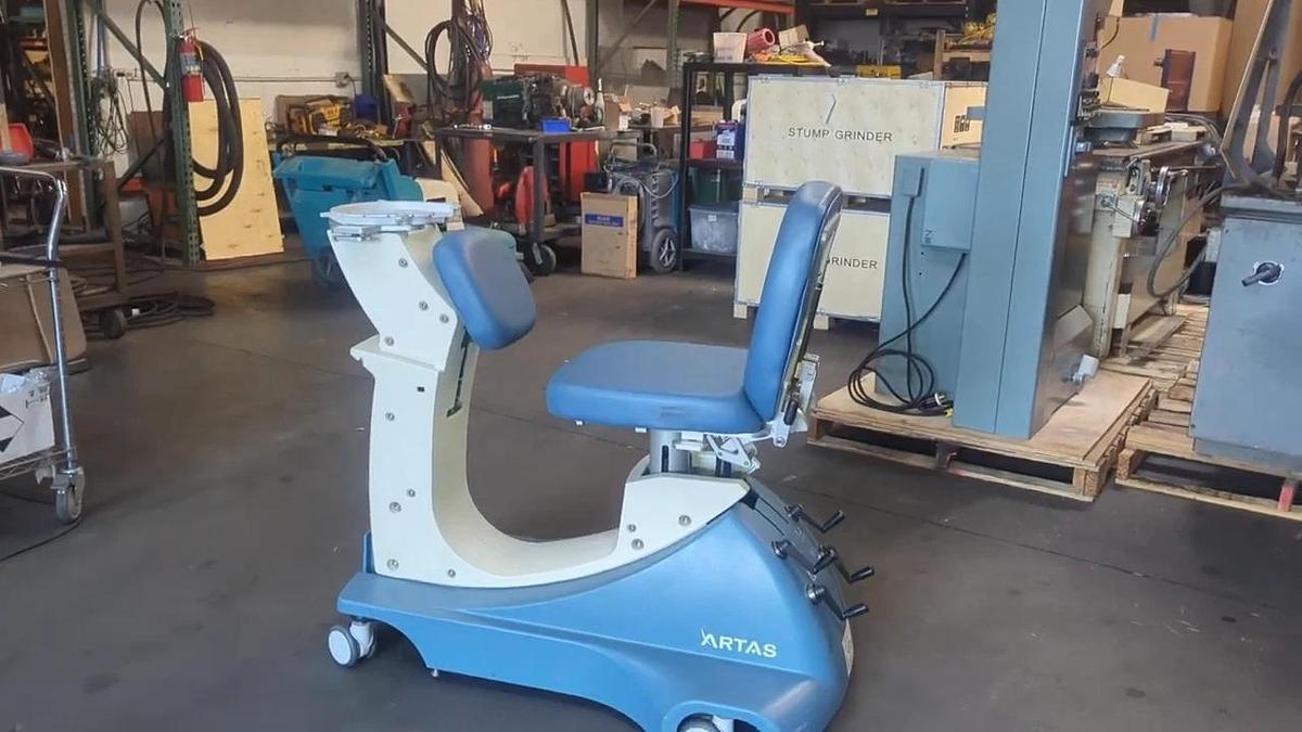 Used Artas Restoration Robotics Hair Transplant FUE Patient Chair ASY-45179 2022