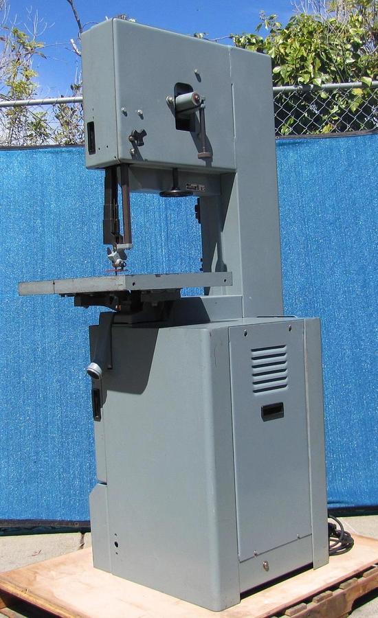 Used Delta Model 20 28-653 Vertical Band Saw 2HP 230V 1PH 24x20 Table Blade Welder