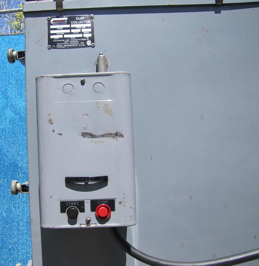 Used Torit 84 Dust Collector Air Filtration Unit 3 HP Baldor Blower Motor 230V 3 Ph