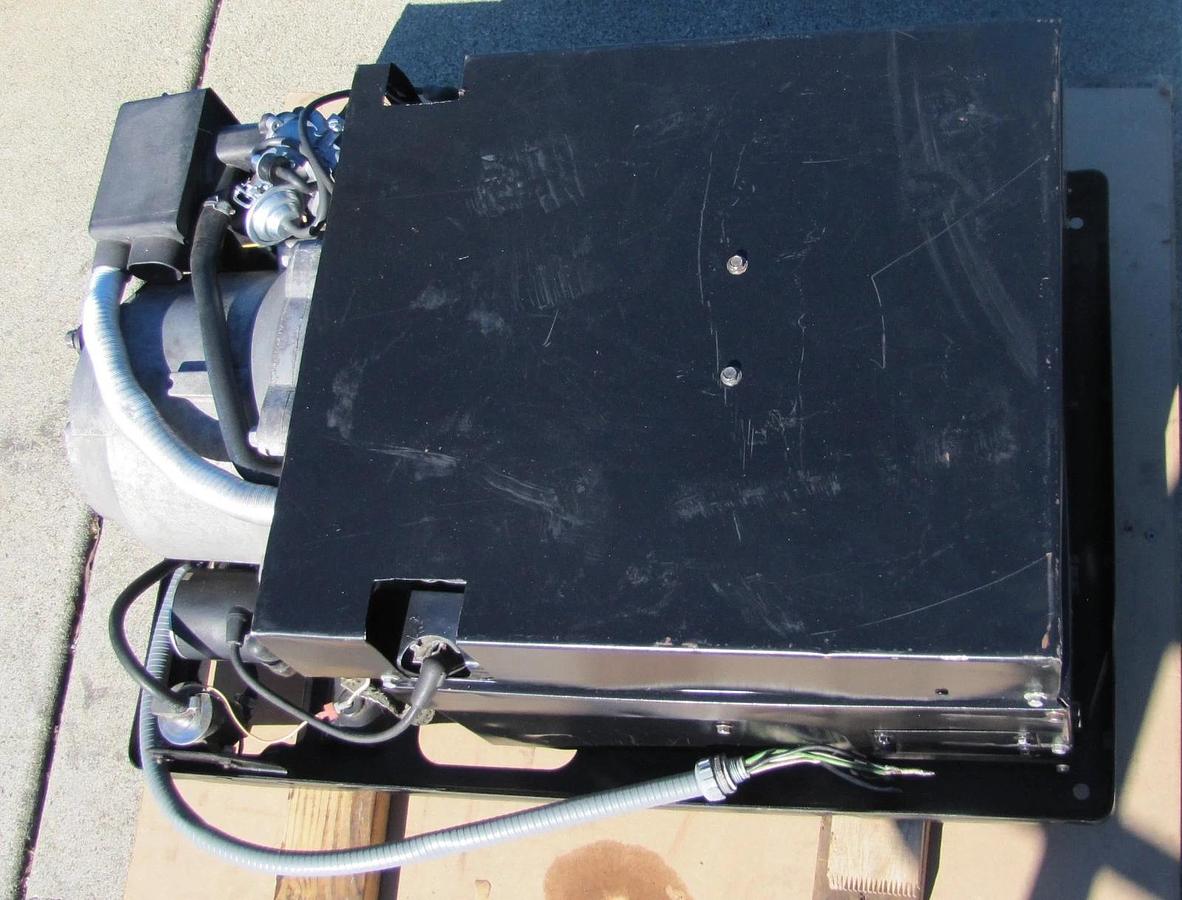 Used Cummins Onan Marquis 5500 Watt Gasoline RV Generator 120V Output