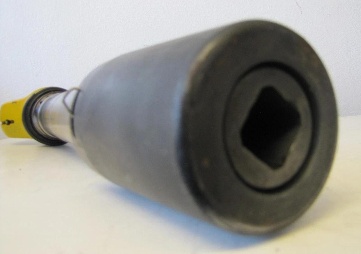 American Pneumatic Tools APT 1133 Rivet Buster Heavy Duty Demolition Tool