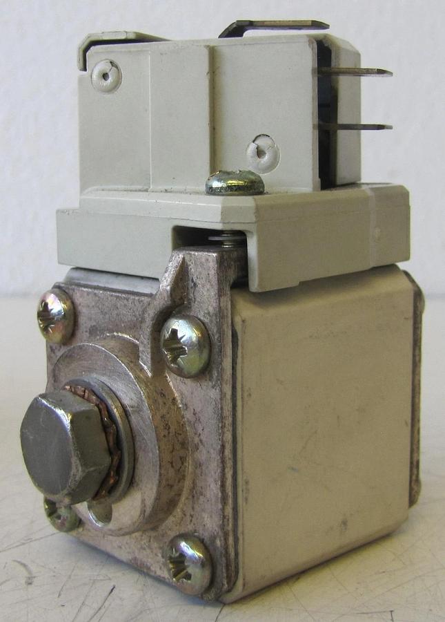 Used Lot of 5 Ferraz Shawmut Semiconductor Protister Fuses X300055 200A 690-700 AC