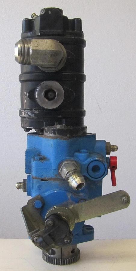 Used Advance Nilfisk 56304113 Triple Gear Pump & 56304112 Hydraulic Piston Pump Main