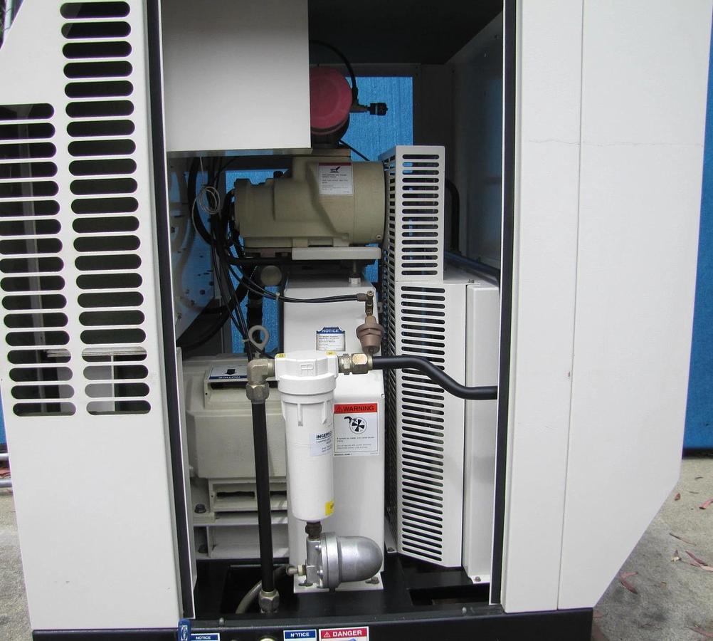 Used Ingersoll Rand 40HP Rotary Screw Air Compressor 163 CFM 460V 3 Phase 80 Hours