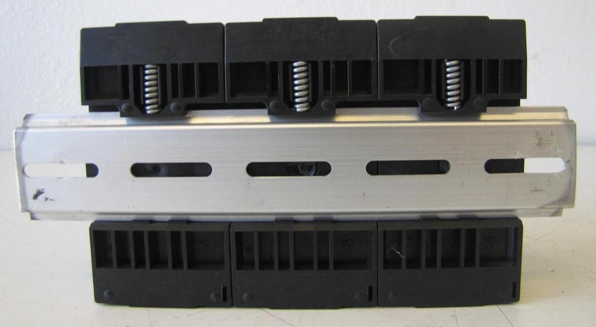 Used Lot of 3 Telemecanique 4-6.3 Amp Safety Circuit Breakers GV2-M10 3 Pole 690V