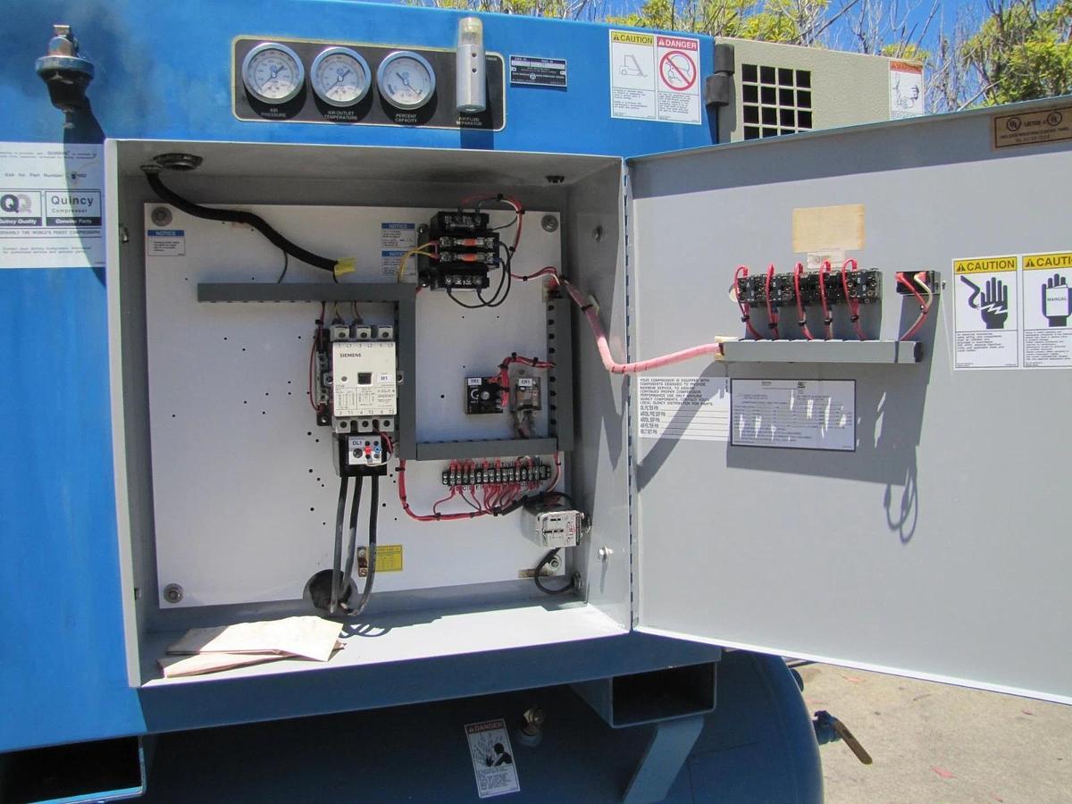 Used Quincy 25HP Rotary Screw Air Compressor 120 Gallon Tank 230V 3 Ph 39,462 Hours