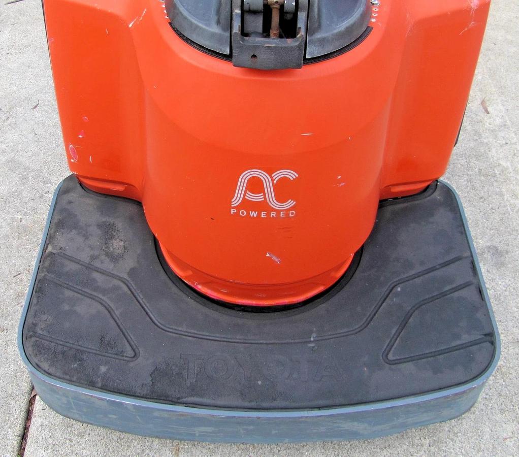 Used Toyota 8HBE30 Electric Pallet Jack 24 VDC 24V With Battery Charger 6000 lbs.