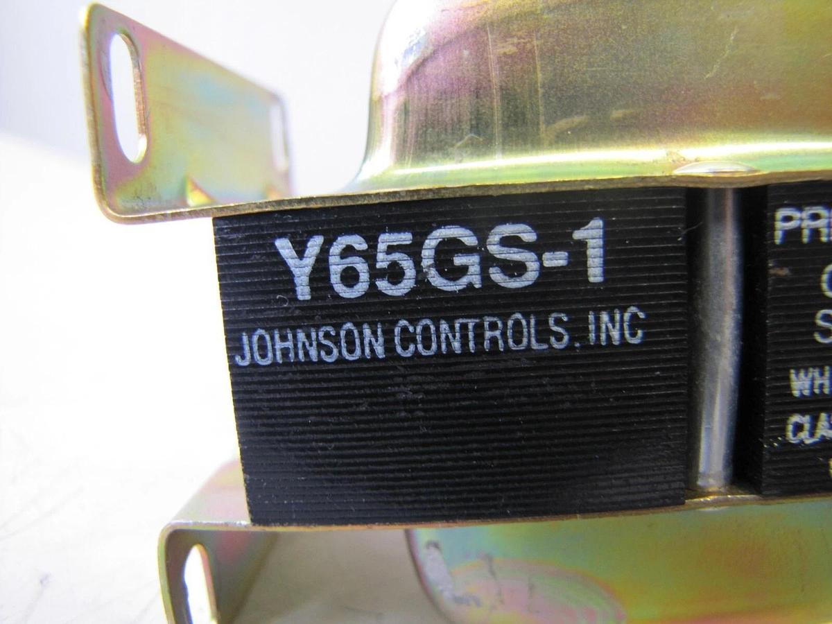 Used Johnson Controls 40 VA Power Transformer Y65GS-1 24V Input 24V Output