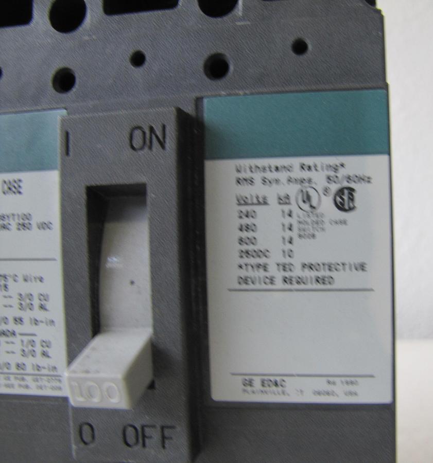 Used GE 100 Amp 100A Circuit Breaker 600 VAC 250 VDC 3 Pole TED136YT100